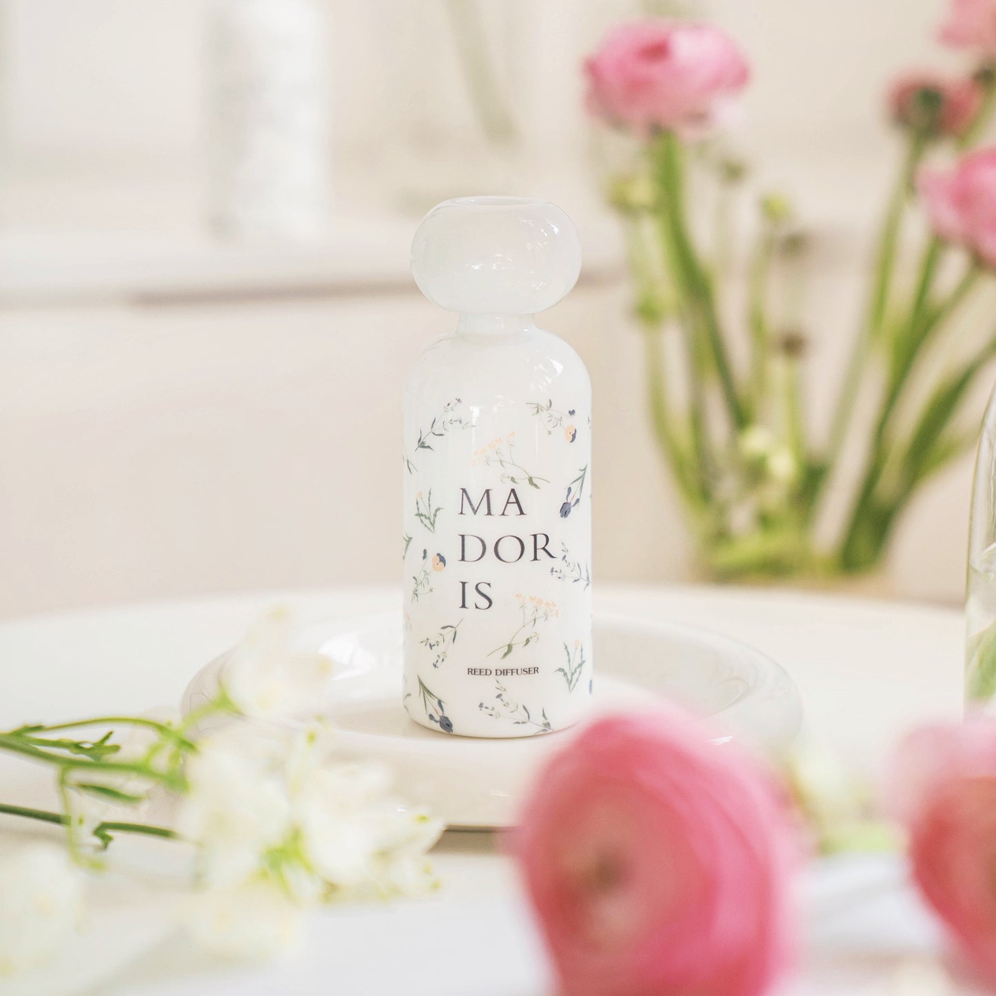White Whisper Reed Diffuser